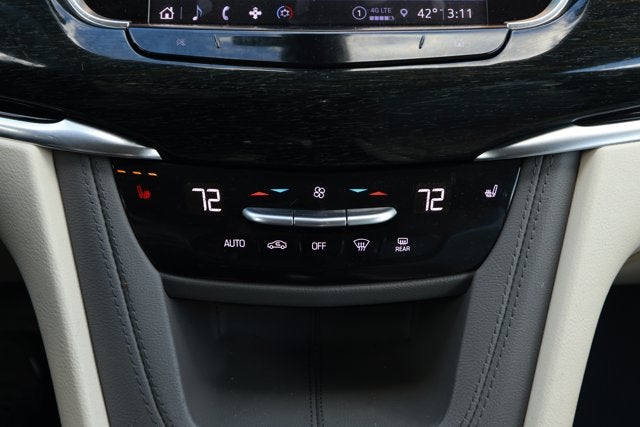 2022 Cadillac XT6 FWD Premium Luxury