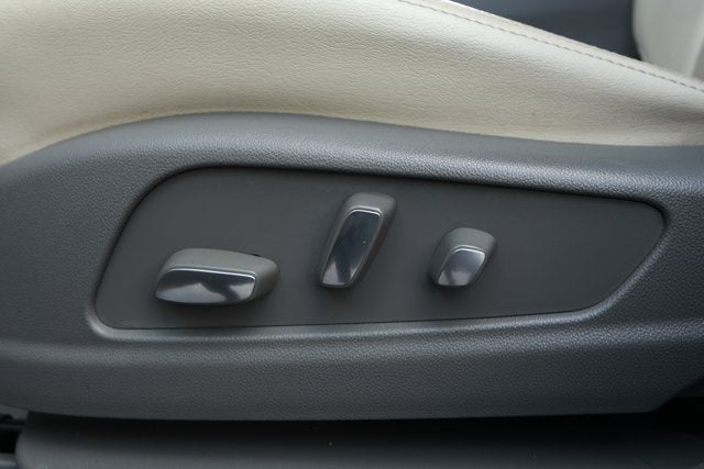 2022 Cadillac XT6 FWD Premium Luxury