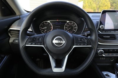 2023 Nissan Altima SV FWD