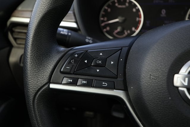 2023 Nissan Altima SV FWD