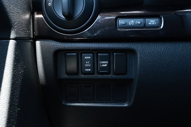 2018 Nissan TITAN XD SV Gas