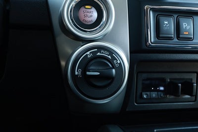 2018 Nissan TITAN XD SV Gas