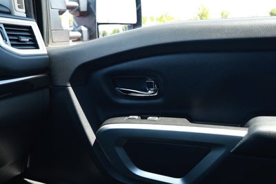 2018 Nissan TITAN XD SV Gas