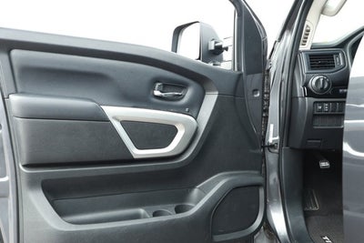 2024 Nissan TITAN Crew Cab SV 4x2
