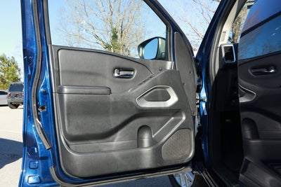 2023 Nissan Frontier Crew Cab SV 4x4