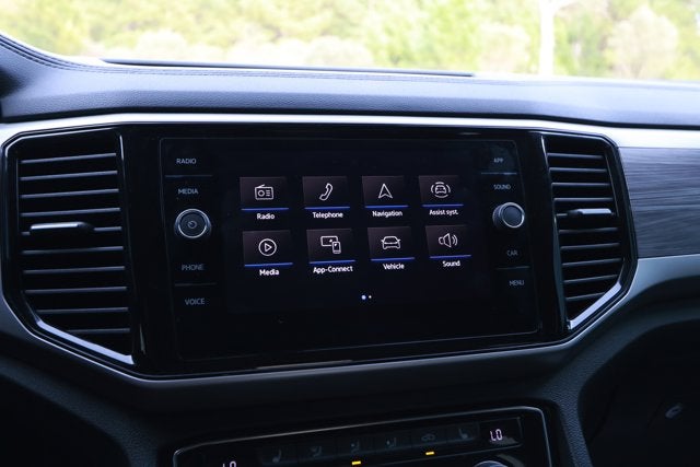 2023 Volkswagen Atlas Cross Sport 3.6L V6 SE w/Technology
