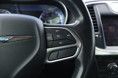 2019 Chrysler 300 Touring