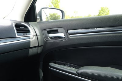 2019 Chrysler 300 Touring