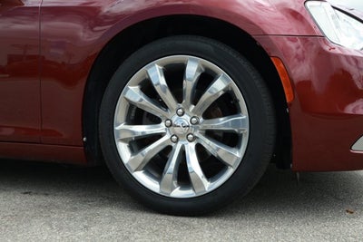 2019 Chrysler 300 Touring