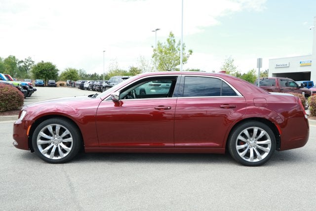 2019 Chrysler 300 Touring
