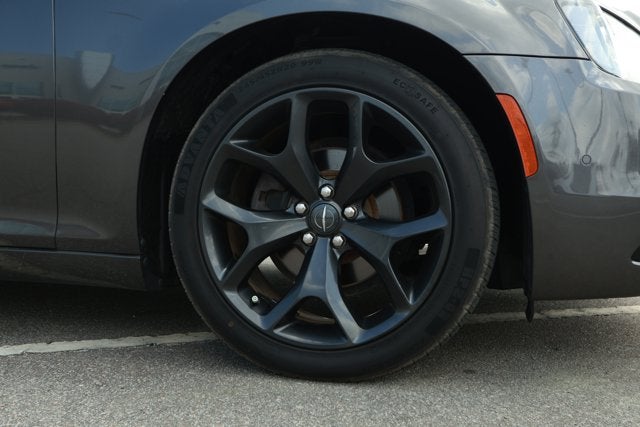 2021 Chrysler 300 300S