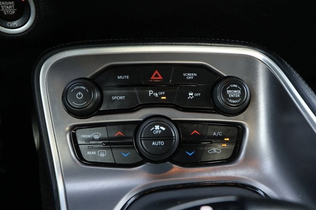 2021 Dodge Challenger SXT