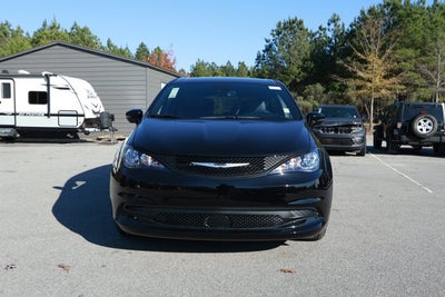 2026 Chrysler Voyager VOYAGER LX
