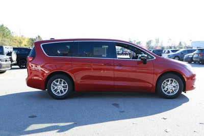 2026 Chrysler Voyager VOYAGER LX
