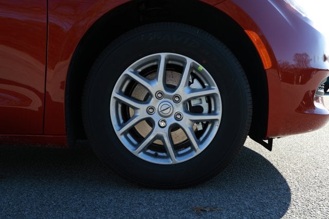 2026 Chrysler Voyager VOYAGER LX