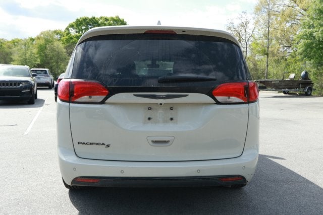 2020 Chrysler Pacifica Touring L Plus