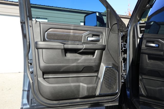 2026 RAM Ram 3500 RAM 3500 LARAMIE CREW CAB 4X4 8' BOX