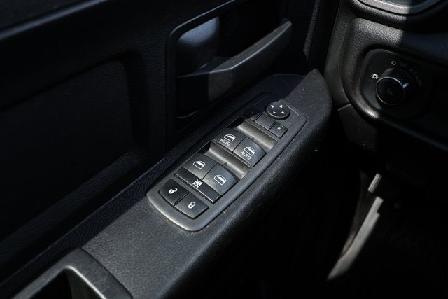 2022 RAM 2500 Tradesman Crew Cab 4x4 6'4' Box