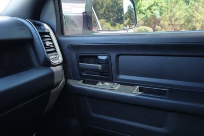 2022 RAM 2500 Tradesman Crew Cab 4x4 6'4' Box