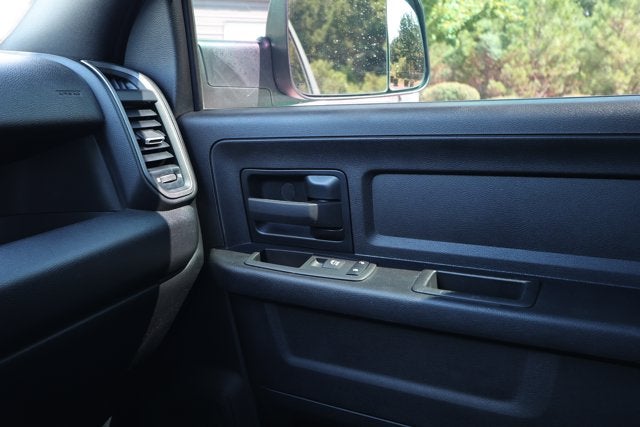 2022 RAM 2500 Tradesman Crew Cab 4x4 6'4' Box