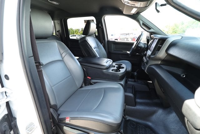 2022 RAM 2500 Tradesman Crew Cab 4x4 6'4' Box