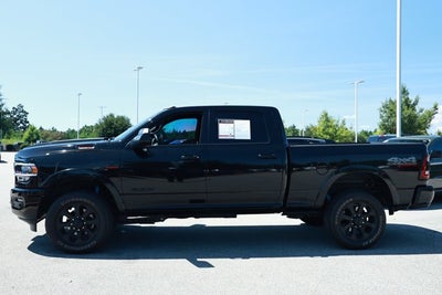 2022 RAM 2500 Laramie Crew Cab 4x4 6'4' Box