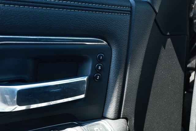 2022 RAM 2500 Laramie Crew Cab 4x4 6'4' Box