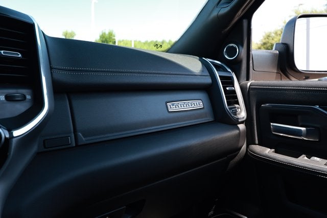 2022 RAM 2500 Laramie Crew Cab 4x4 6'4' Box