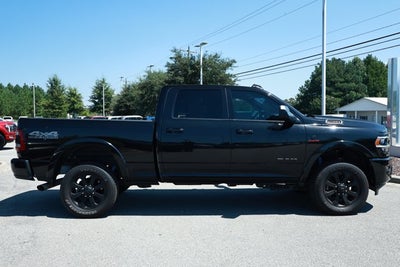 2022 RAM 2500 Laramie Crew Cab 4x4 6'4' Box