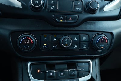 2022 GMC Terrain FWD SLT