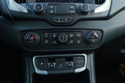 2024 GMC Terrain AWD SLT