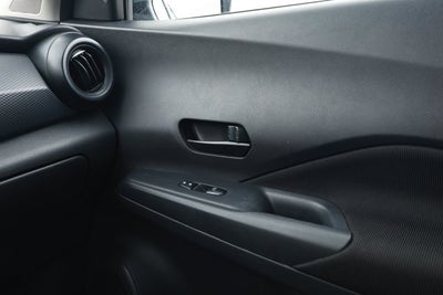 2024 Nissan Kicks S Xtronic CVT