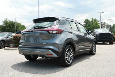 2024 Nissan Kicks SR Xtronic CVT