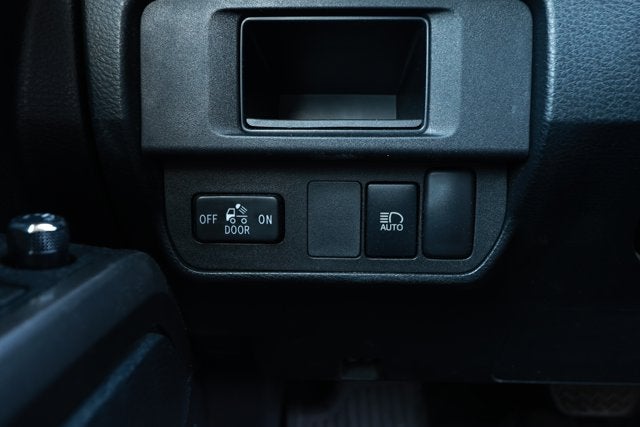 2018 Toyota Tacoma SR5 V6