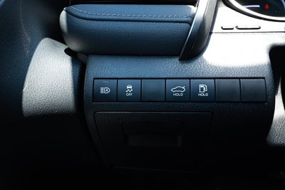 2022 Toyota Camry LE Hybrid