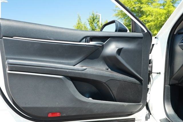 2022 Toyota Camry LE Hybrid