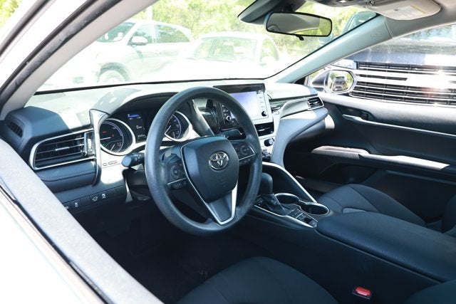 2022 Toyota Camry LE Hybrid