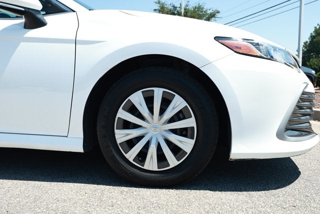 2022 Toyota Camry LE Hybrid