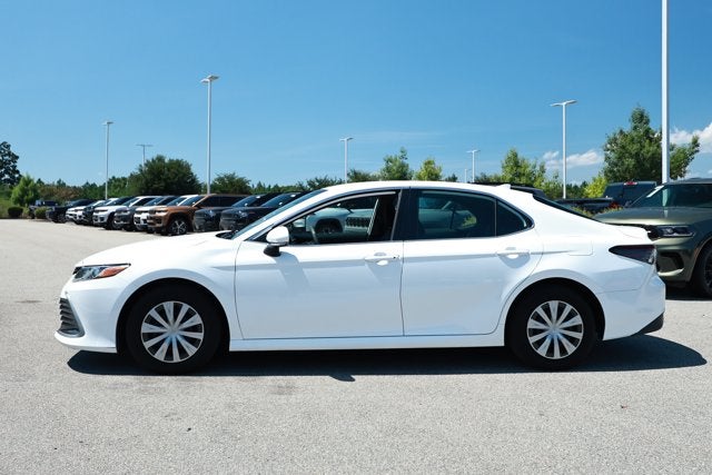2022 Toyota Camry LE Hybrid