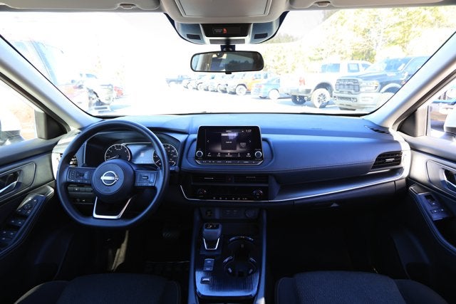 2024 Nissan Rogue SV FWD