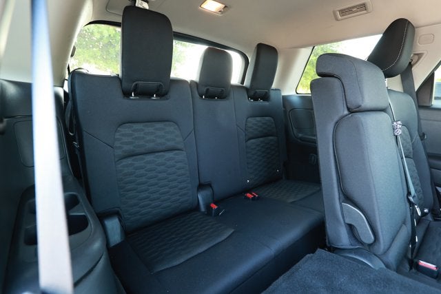 2024 Nissan Pathfinder SV FWD
