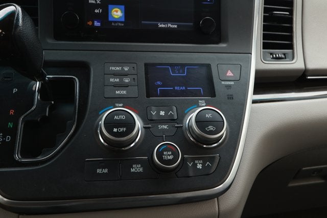 2016 Toyota Sienna Limited 7 Passenger