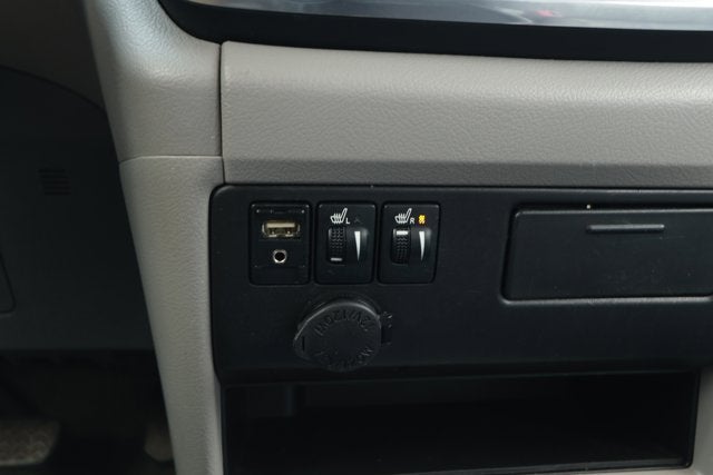 2016 Toyota Sienna Limited 7 Passenger