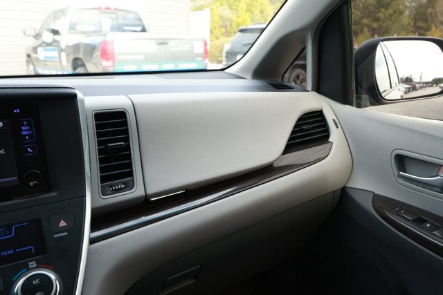 2016 Toyota Sienna Limited 7 Passenger