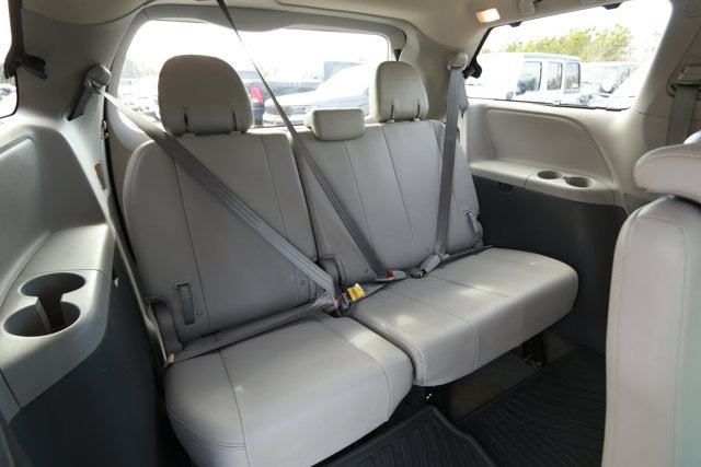 2016 Toyota Sienna Limited 7 Passenger