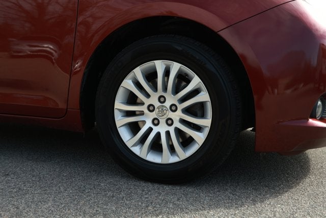 2016 Toyota Sienna Limited 7 Passenger