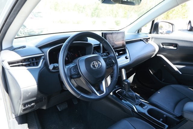 2024 Toyota Corolla Cross XLE