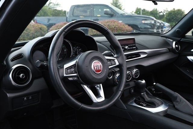 2017 FIAT 124 Spider Classica