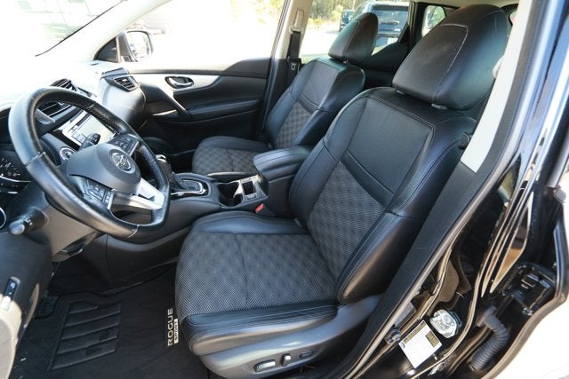 2020 Nissan Rogue Sport SV FWD Xtronic CVT