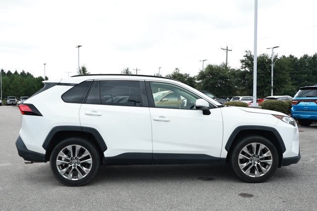 2020 Toyota RAV4 XLE Premium